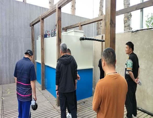 北京某物业管理公司设备安装现场